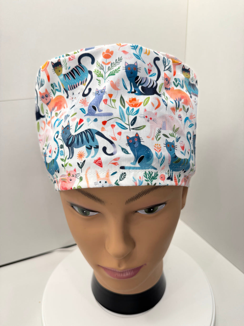 Garden Cats 100% Cotton Theatre Hat/Scrub Cap, Optional Satin Lining