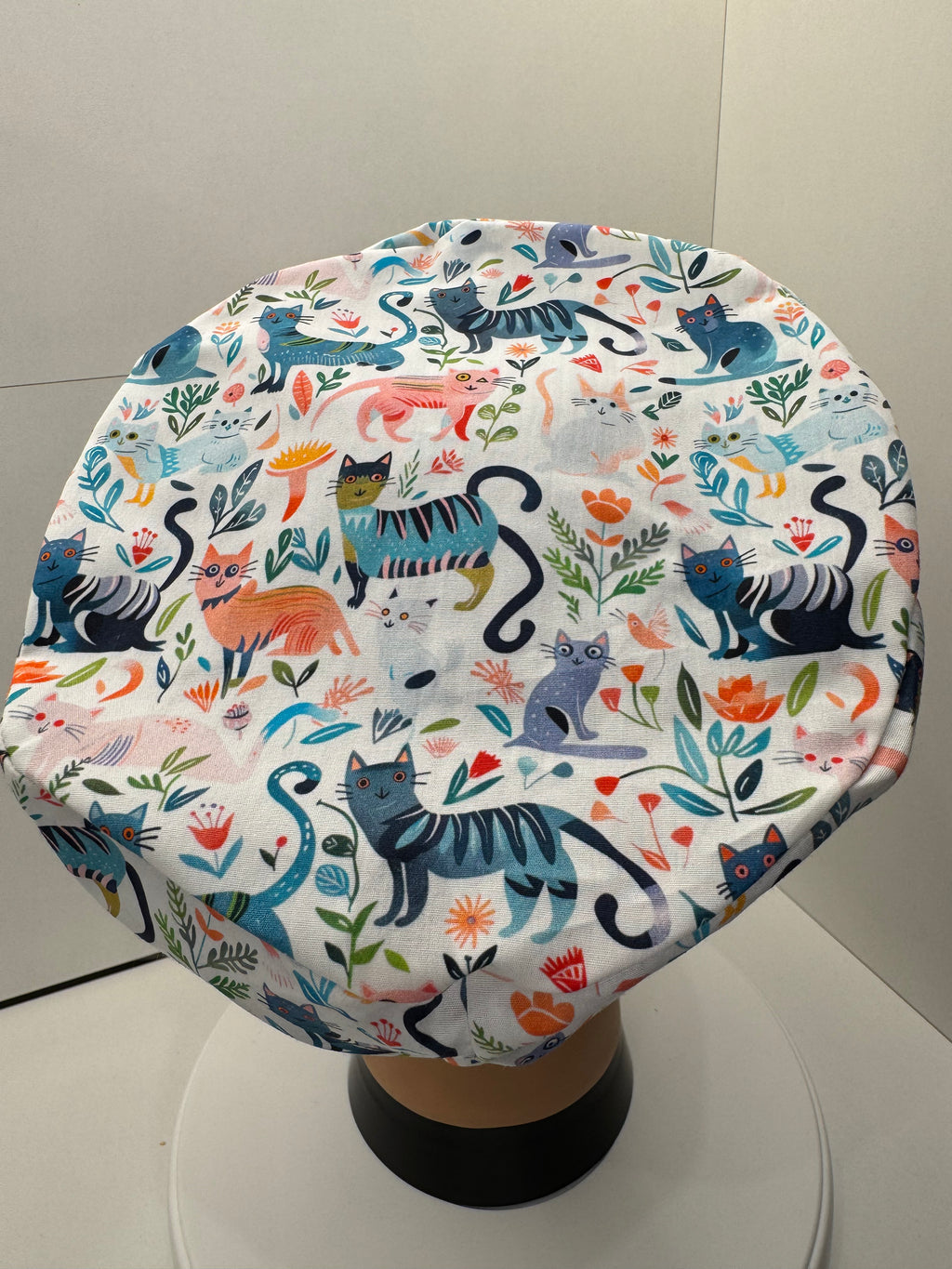 Garden Cats 100% Cotton Theatre Hat/Scrub Cap, Optional Satin Lining
