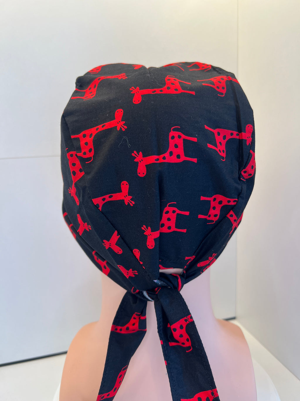 Black and Red Giraffes 100% Cotton Tie-Back Surgical/Theatre Scrub Hat/Cap. UK Handmade